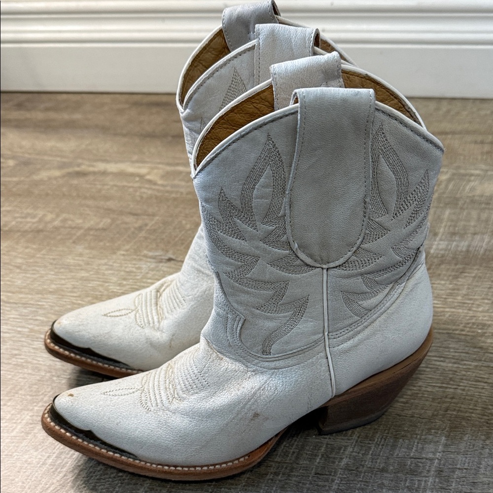 IDYLLWIND Women’s Wheels Western Booties Coachella Stagecoach Size 6.5